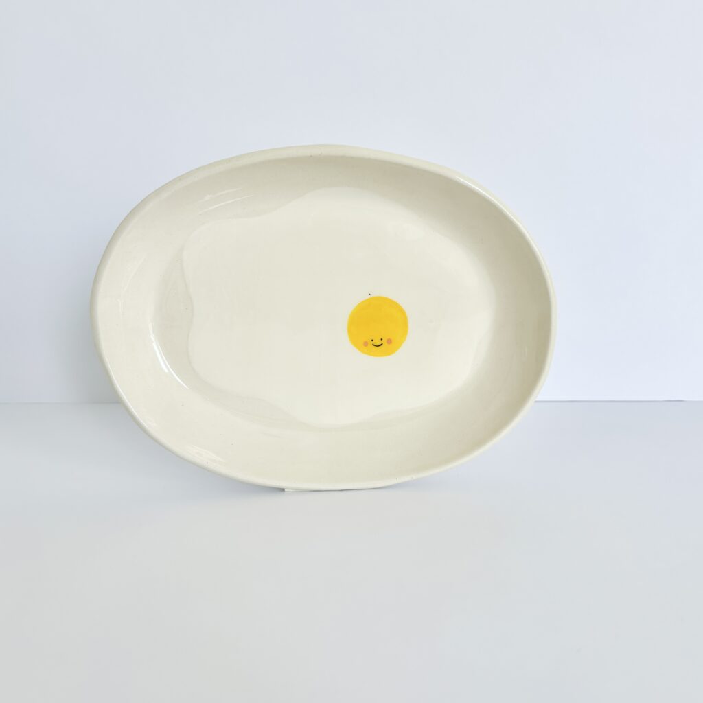 Plato desayuno huevo frito